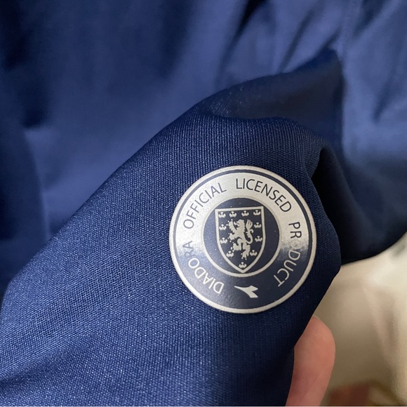 2008 Scotland Home soccer jersey. Medium size. - Picture 8 of 8